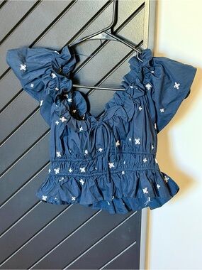 NWOT! En Saison top. Size S. NEVER WORN! Pristine condition!